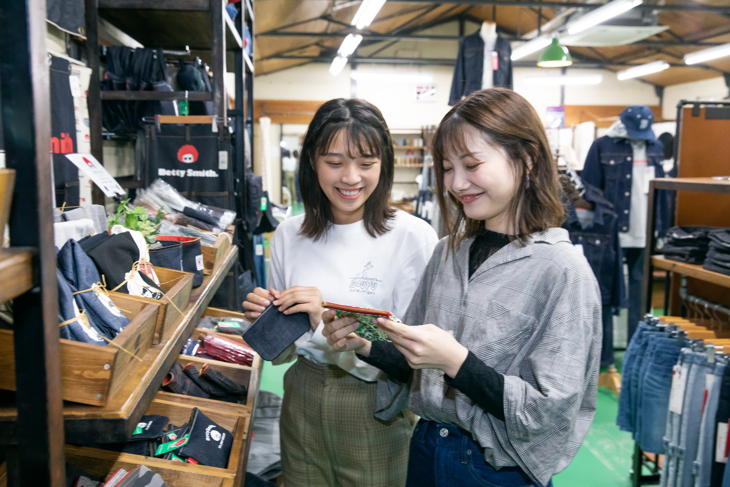 熔接革面　岡山デニムオーダー品 岡山・児島・ジーンズ手作り】赤ラインが目印！高級デニムでジーンズを