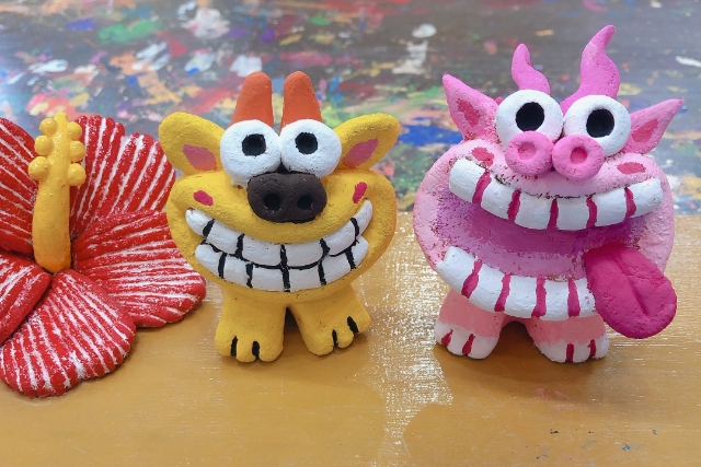 沖縄・石垣島・シーサー作り】カラフルなシーサーを持ち帰ろう