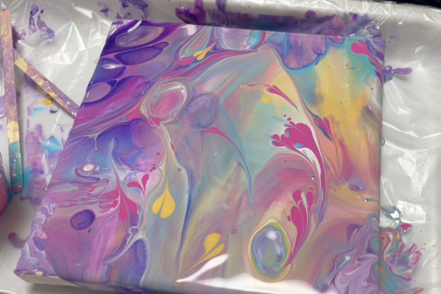 オコジョの油絵【白い妖精】作者サイン入り/真作/フルイドアート 人物画と同じように、馬を描くために骨格と筋肉の勉強中✊ Horse